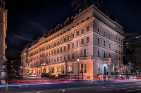  Corus Hyde Park Hotel  Лондон